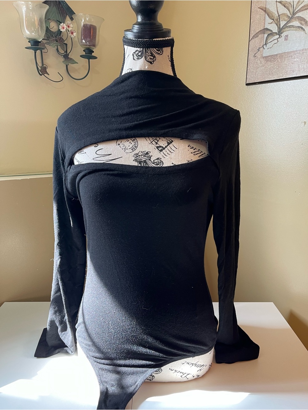 Astr Black Long-Sleeve Cutout Tee